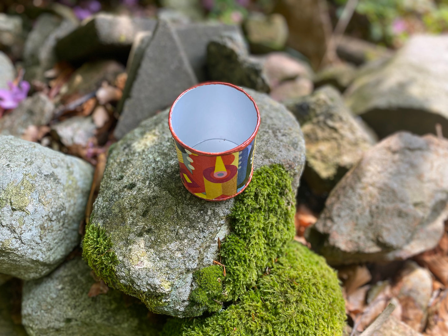 Pojemnik, kubek na długopisy, kredki, recyclart