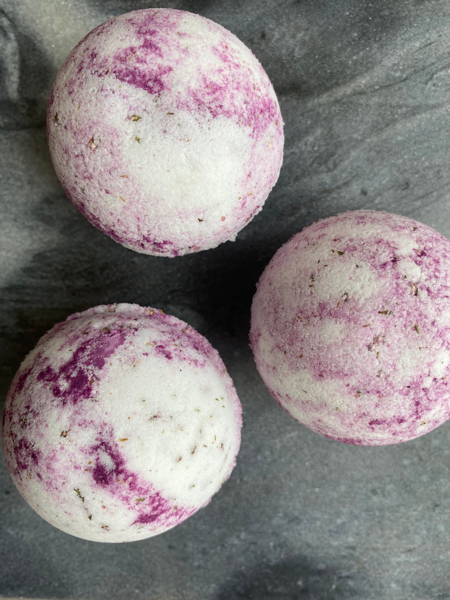 Naturalna Kula do Kąpieli z Wrzosem i Olejem z Macadamia