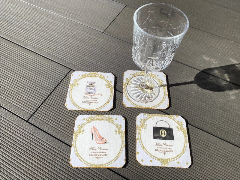 Zestaw czterech podstawek pod kubek