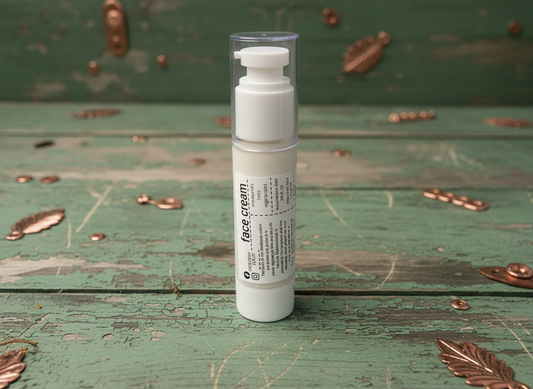 Naturalny Krem do Twarzy z Kwasem Hialuronowym, Olejem z Bawełny i Jojoba, Reguluje Wydzielanie Sebum
