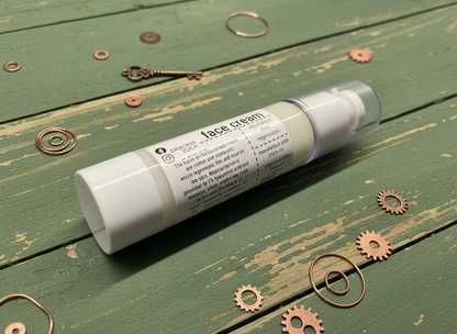 Naturalny Krem do Twarzy z Kwasem Hialuronowym, Olejem z Bawełny i Jojoba, Reguluje Wydzielanie Sebum