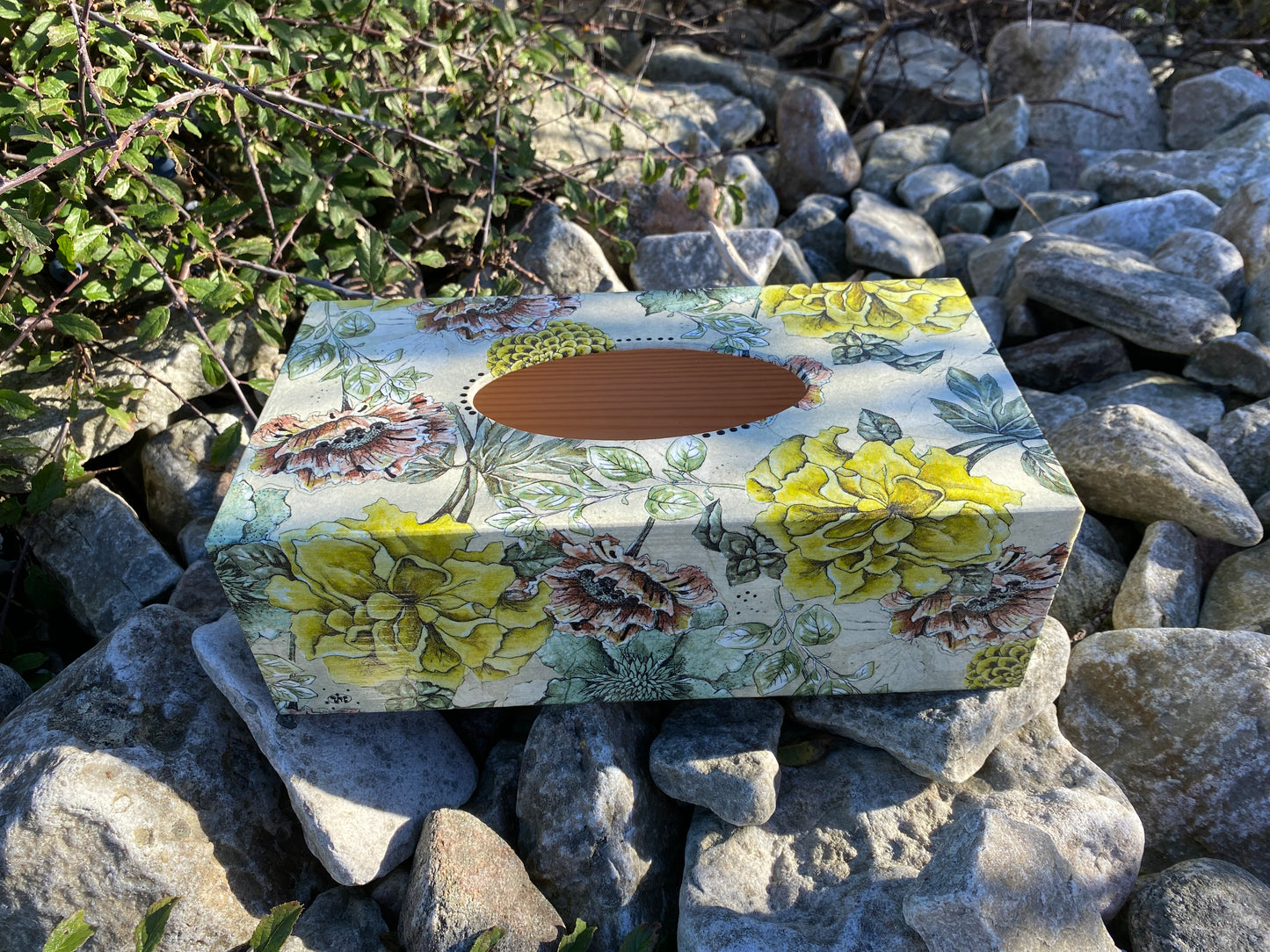 Handmade Wooden Tissue Box Cover – Decorative Tissue Holder – Floral Gray Bathroom Decor – Elegant Home Organizer