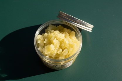 Peeling do ciała intensywnie nawilżający z solą z  Morza Martwego